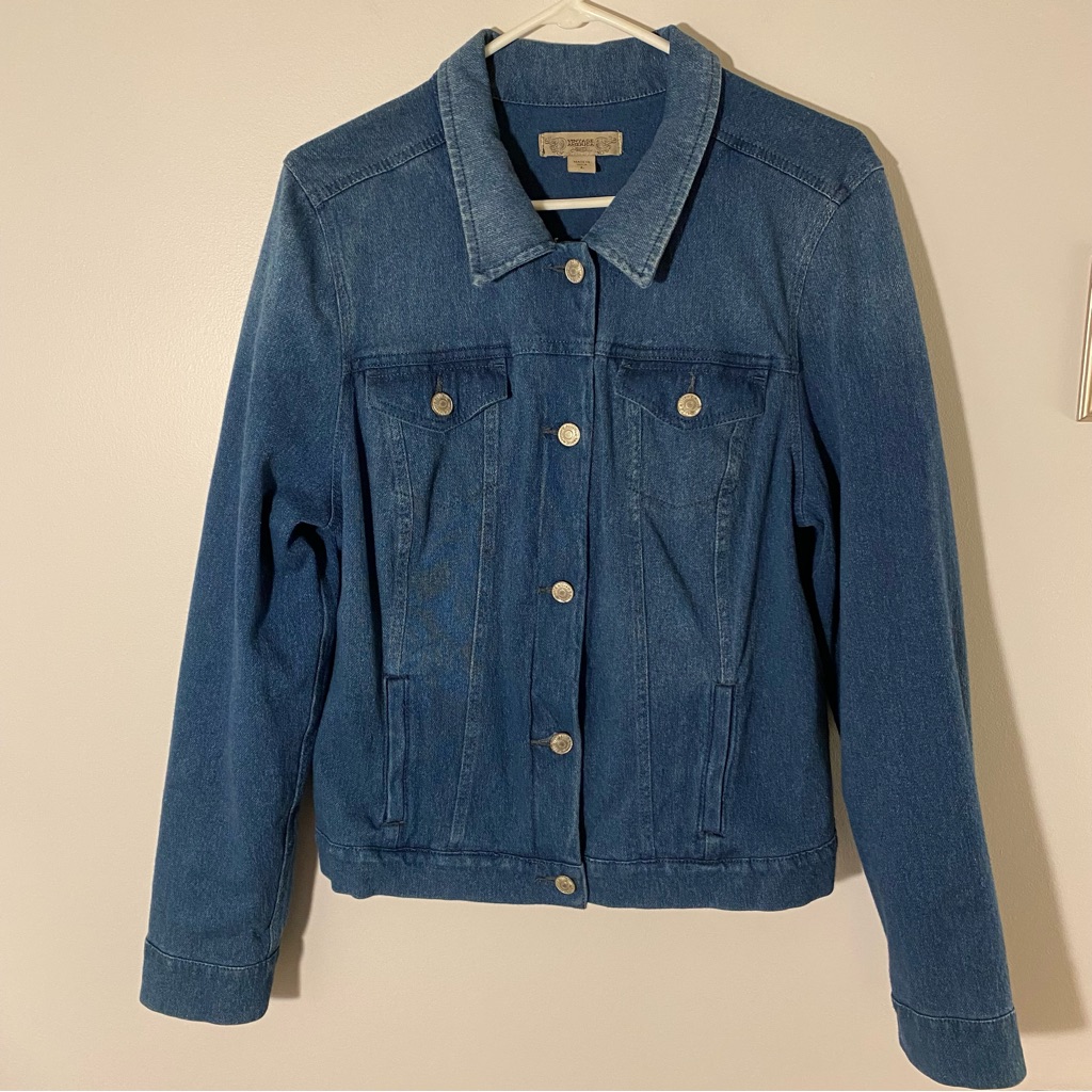 Vintage America Blues Denim Jacket Women’s Large Blue Button Front Jean Jacket